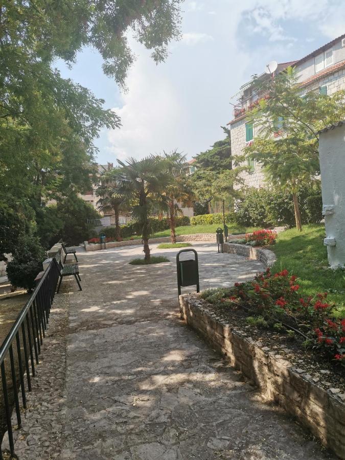 Diana Rooms And Apartment Split Ngoại thất bức ảnh